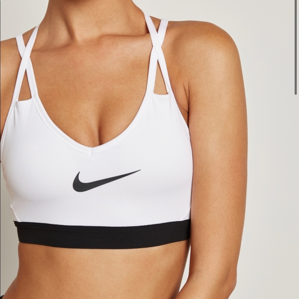Nike Indy Cooling Sports Bra